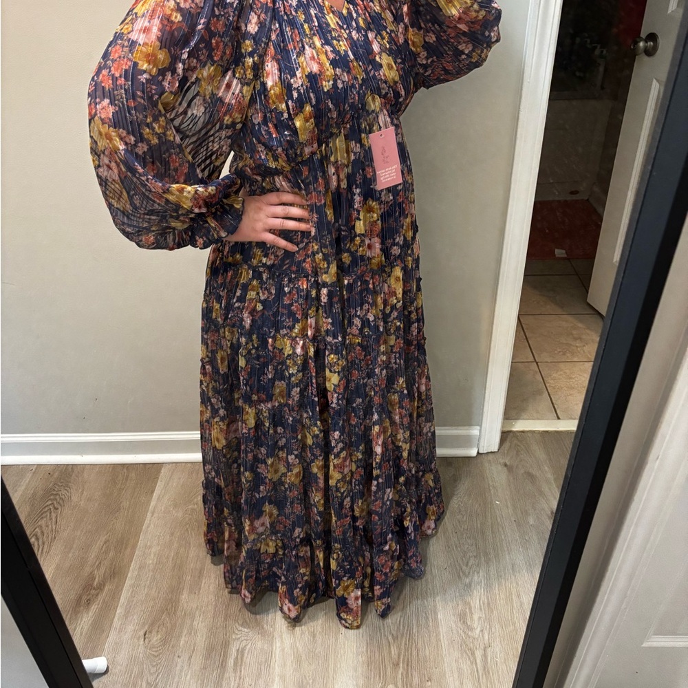 Ivy City Co Cassia Dress Navy Floral